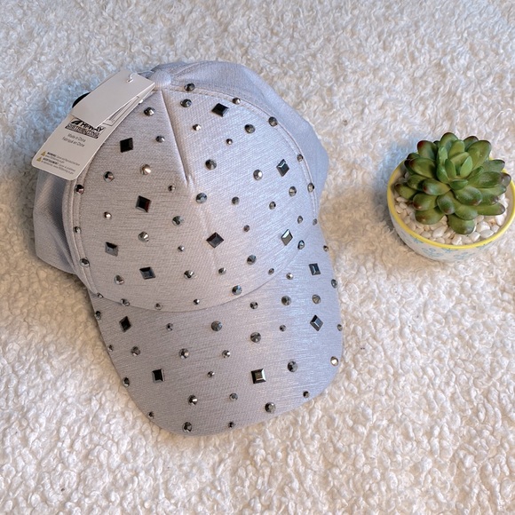 Wild Wear Accessories - Women’s Grey Jewel Hat